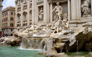 Trevi_Fountain.jpg